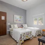 Magnolia House * Malaga