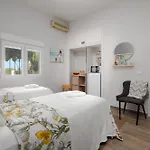 Magnolia House
